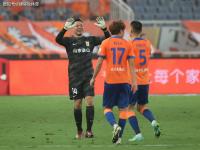 开云体育官方网站入口-比赛中球队战胜老对手，展现实力与决心
